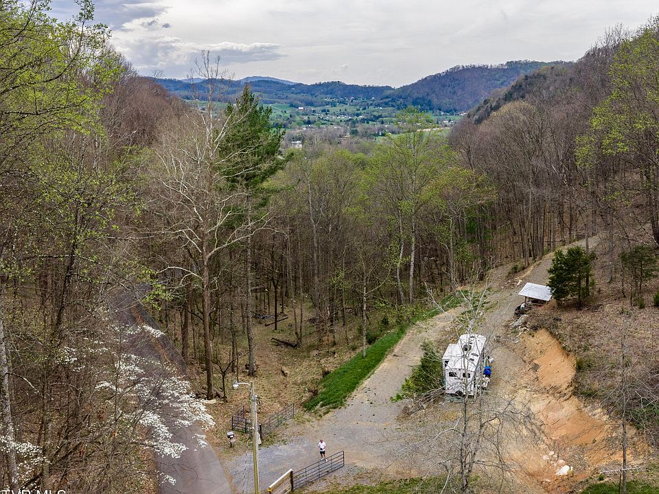 1st image of 394 & 400 Bishop Hollow Rd