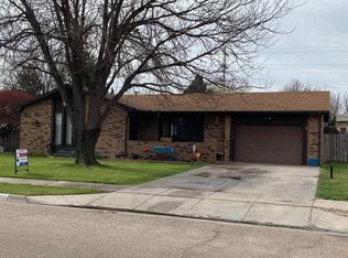 1812 E Fair St, Garden City, KS 67846