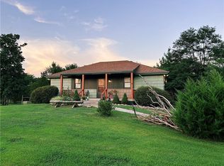 19211 S Beattie Rd, Pleasant Hill, MO 64080