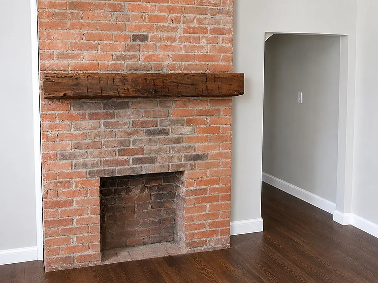 2352 Kenton St — Photo 6