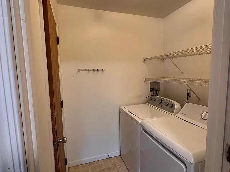 114 Millview Ct — Photo 7