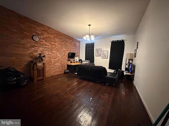 5th image of 2255 E Clearfield St