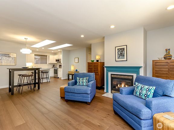 3rd image of 4525 7th Street SE #8