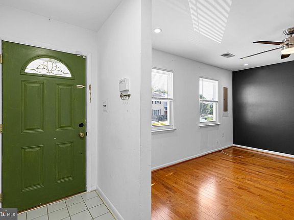 2nd image of 4 Margit Ln