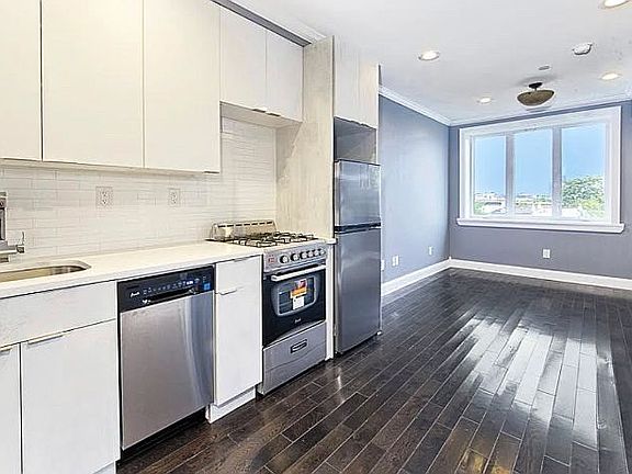 2nd image of 413 57th St