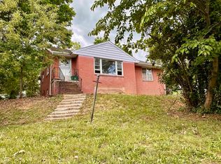 118 Wilson Ln, Staunton, VA 24401