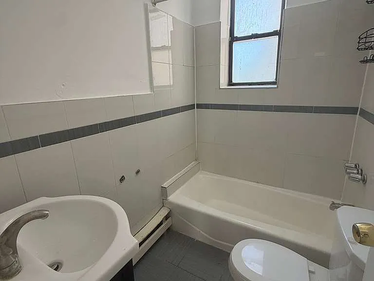 210-212 Central Ave #3E — Photo 9