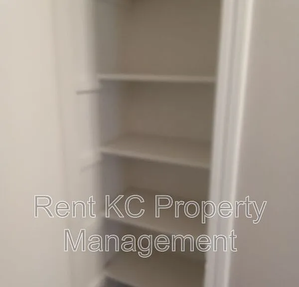 7013 Orchard St — Photo 31