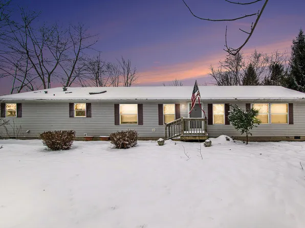 574 E 1100 N, Westville, IN 46391