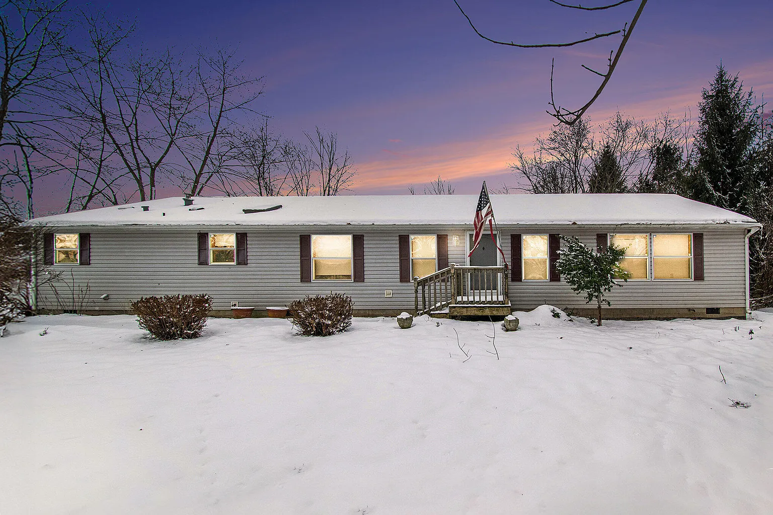 574 E 1100 N photo 1