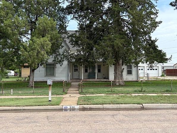 216 W 4th St