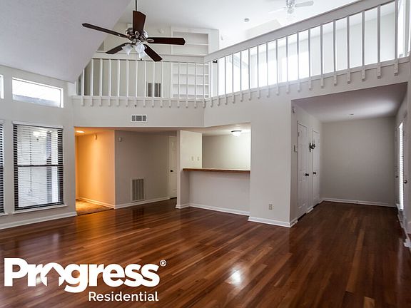 2nd image of 18222 Bal Harbour Dr