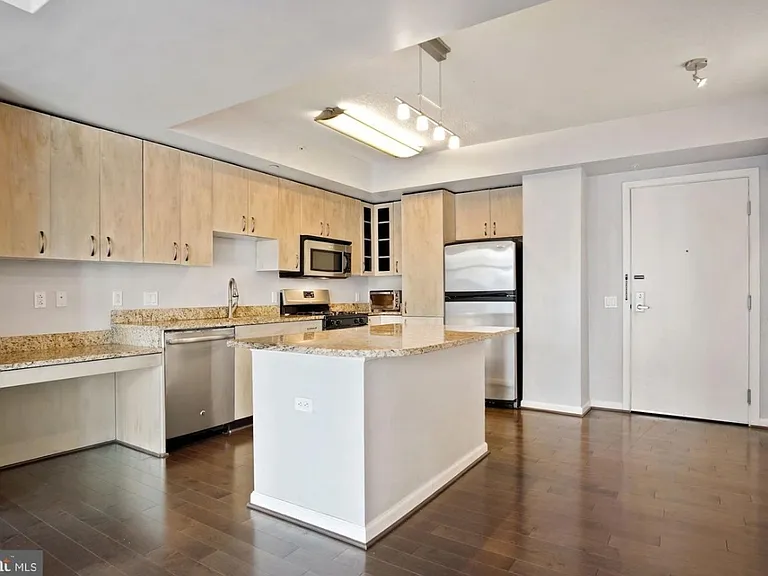 440 L St NW #904 — Photo 3
