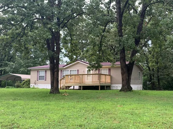 216 Red Fox Dr, Bourbon, MO 65441