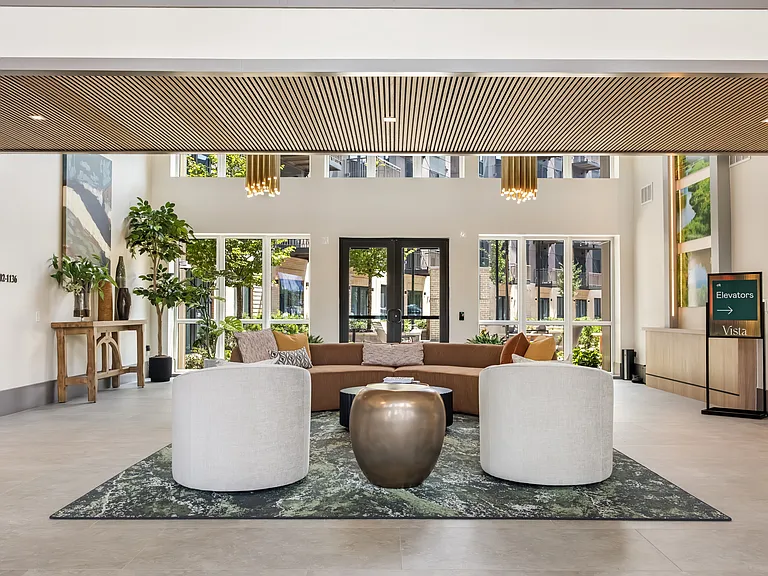 Vista At Councill Square — Photo 7