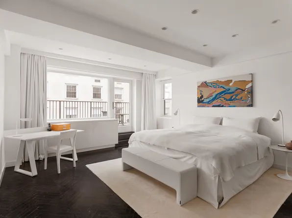 923 Fifth Avenue image 7 of 13