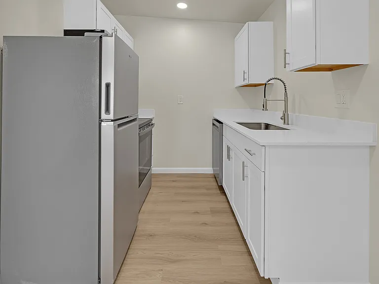207 E Valeska Rd — Photo 6