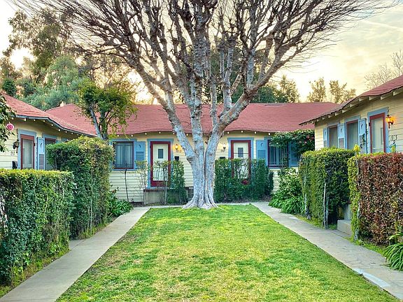 3rd image of 1961 Maiden Ln