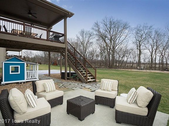 4th image of 9035 Wooded Point Dr