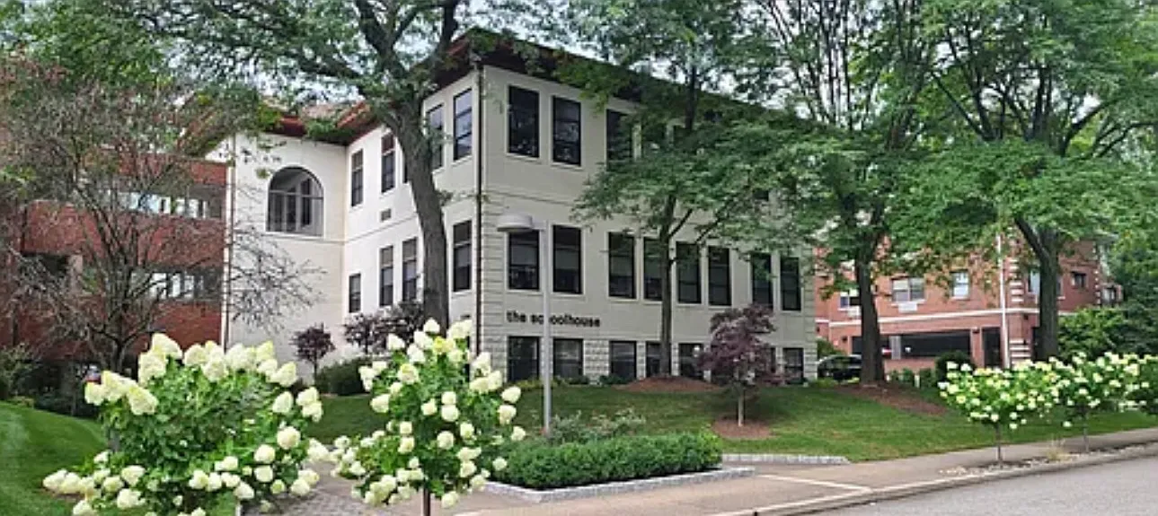 2 bed, $2,895 — Photo 1
