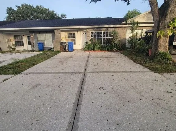 914 Burlwood St, Brandon, FL 33511