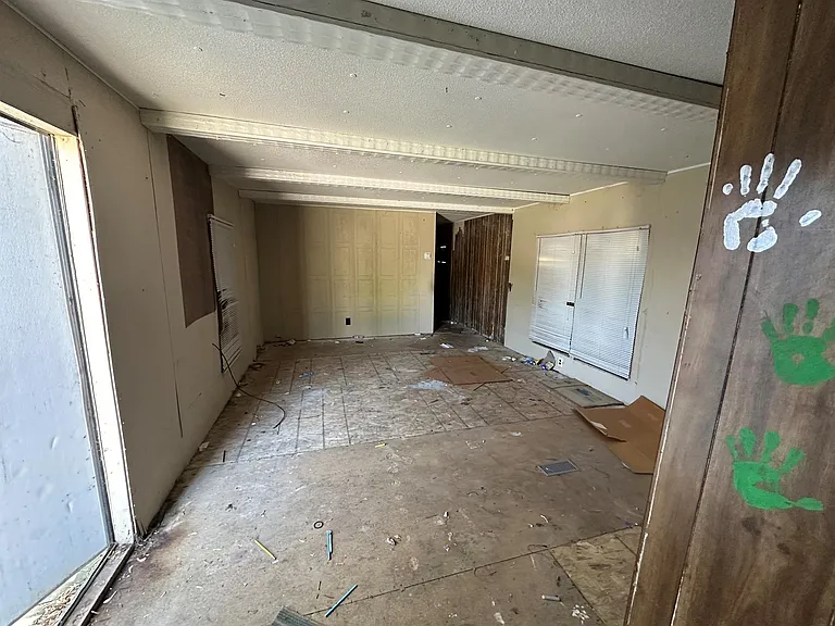 55 Lincoln Ave — Photo 7