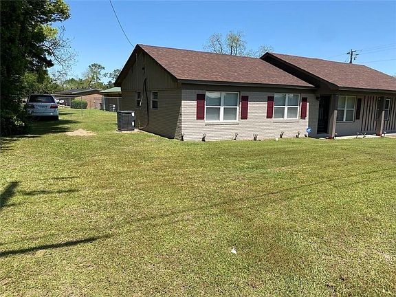 3rd image of 156 Geer St