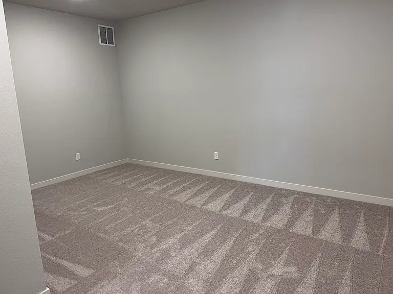 Bonus Room-Can be used as theater room/Entertainment Center or extra bedroom