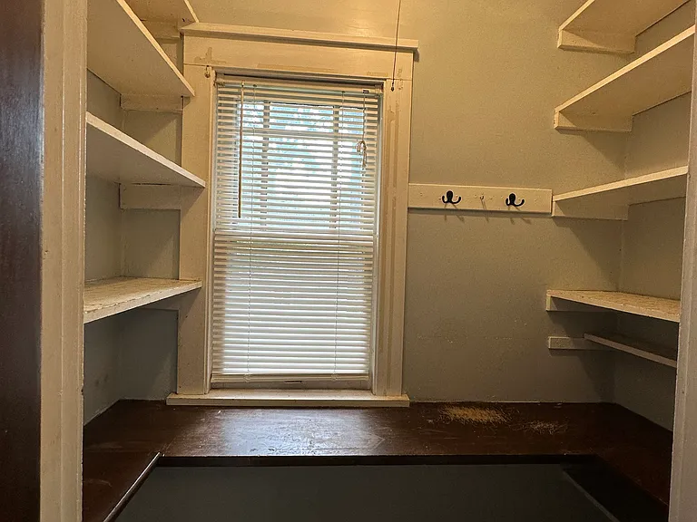 124 N London Ave — Photo 28