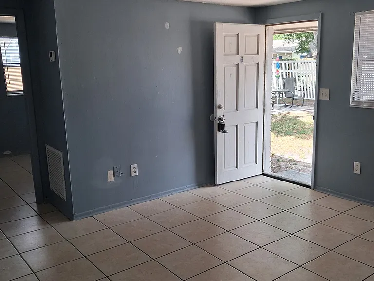 3450 Applewood Ter #B — Photo 6