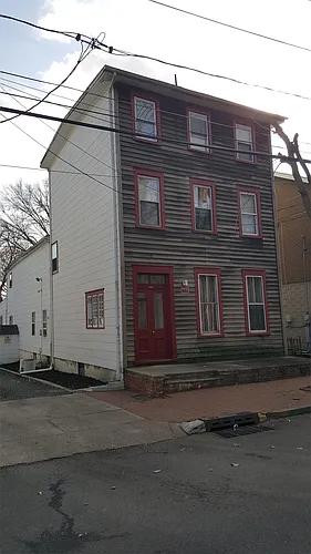 122 Garden St #C Photo 1
