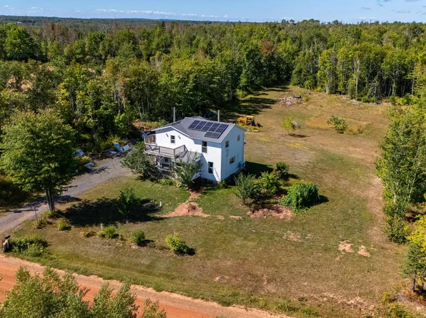 2867 Cape Breton Rd, Bedford Parish, PE C0A 1T0