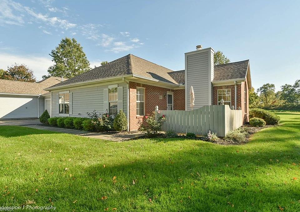 1st image of 60 Stratford Grn #3