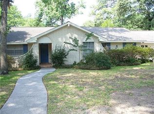 111 Ridgewood Rd, Conroe, TX 77304