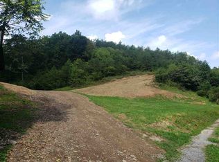 2308 Quite Way, Bybee, TN 37713