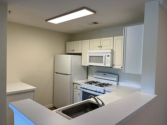 Kitchen with newer appliances