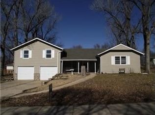 1128 W Elm Ter, Olathe, KS 66061