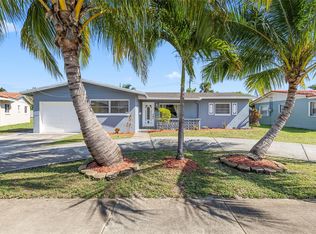 3811 NW 28th St, Lauderdale Lakes, FL 33311