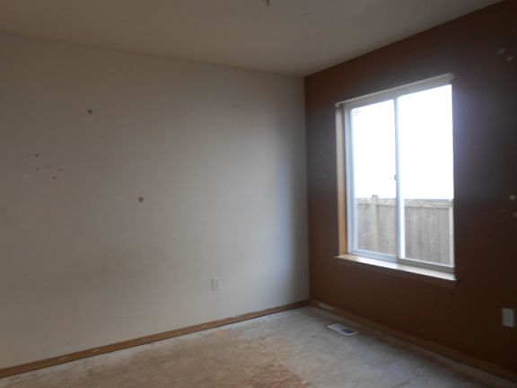 5th image of 1216 200th St Ct E