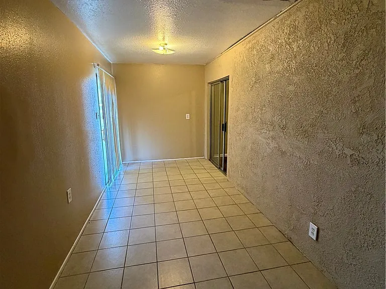 110 Silver St — Photo 45