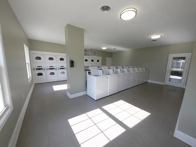 The George Apartment Homes — Photo 9