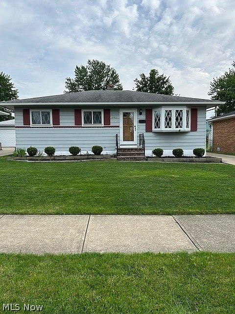 1st image of 19411 Parkmount Ave