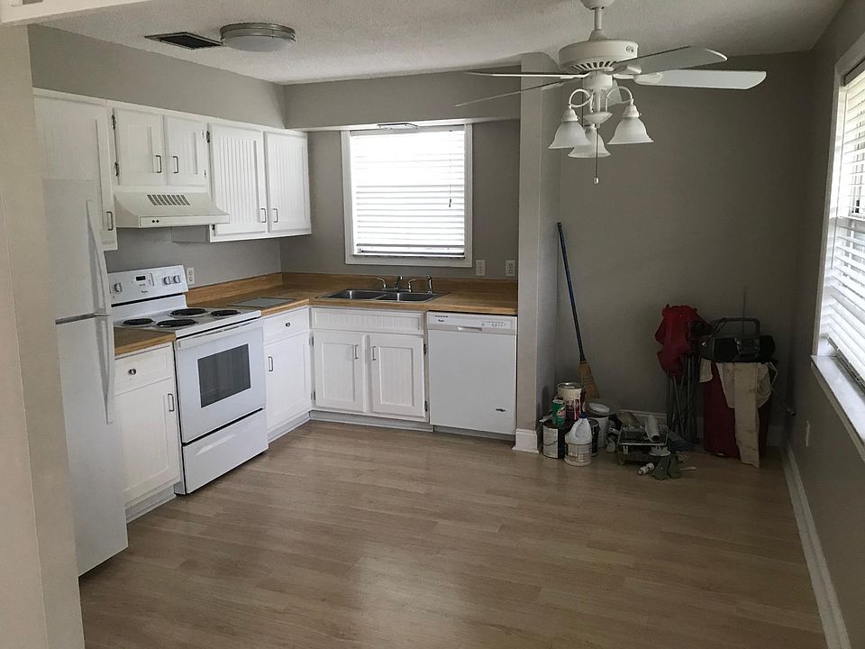 2nd image of 8006 Marina Dr #B
