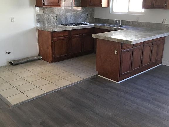 2nd image of 3348 W 139th St