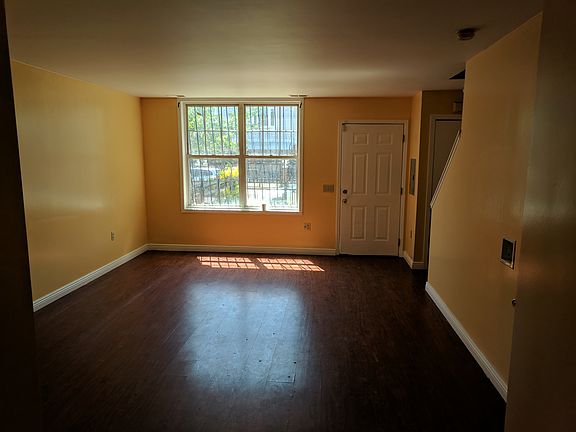 2nd image of 529 Alabama Ave