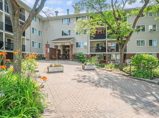 6532 Bilberry Dr #114, Ottawa, ON K1C4N9