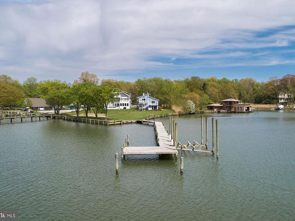 1st image of 84 E Lake Dr