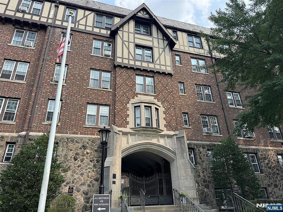 1st image of 275 Engle St APT G5