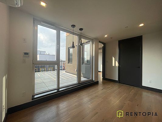 2nd image of 834 Lexington Ave #614