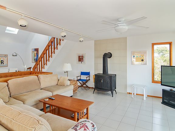 5th image of 19 Miller Ln